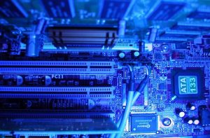 Características y funcionamiento de la placa base o motherboar de un PC
